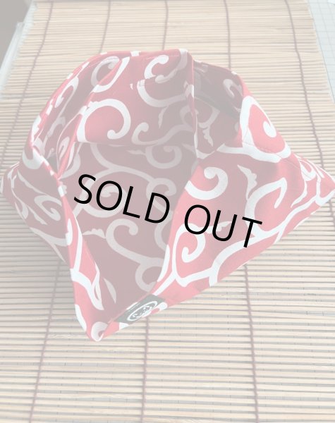 画像2: 荷物風バンダナ　唐草中柄赤 (2)